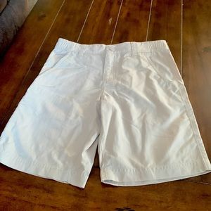 COLUMBIA Boys Omni Ahade. Shorts.  Size Small 8. New without tags. Tan